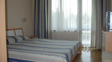 Golden Dreams Aparthotel