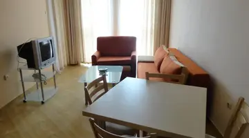 Golden Dreams Aparthotel