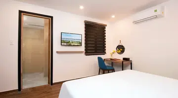 GOLDEN LOTUS CENTRAL