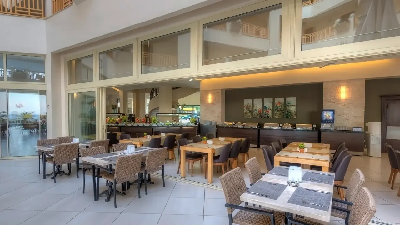Golden Lotus Hotel