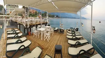 Golden Lotus Hotel