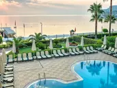 Golden Lotus Hotel