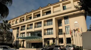 Golden Lotus Hotel