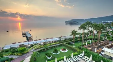 Golden Lotus Hotel
