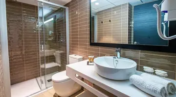 Golden Port Salou & Spa