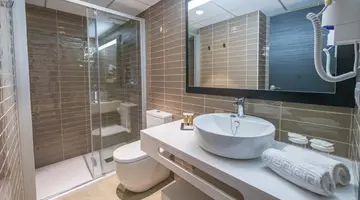 Golden Port Salou & Spa
