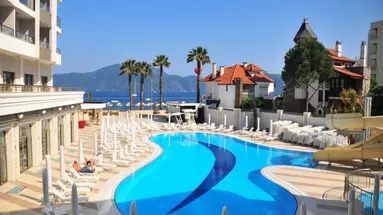 GOLDEN ROCK BEACH HOTEL