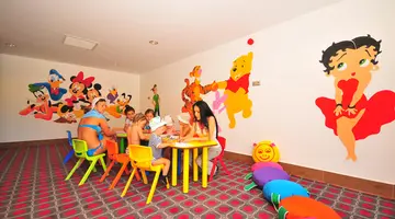 GOLDEN ROCK BEACH HOTEL