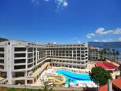 GOLDEN ROCK BEACH HOTEL