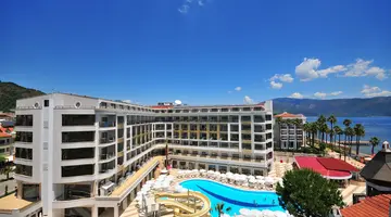 GOLDEN ROCK BEACH HOTEL