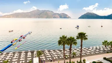 GOLDEN ROCK BEACH HOTEL