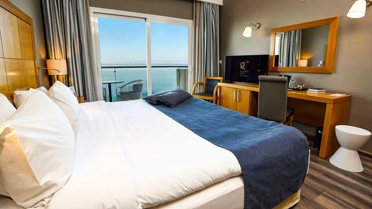 Golden Star City Resort