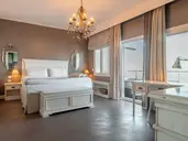 Golden Star City Resort