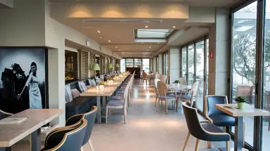 Golden Star City Resort