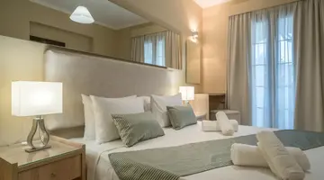 Golden Sun Hotel