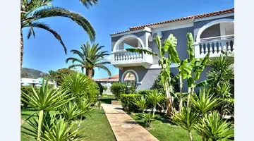 GOLDEN SUN HOTEL