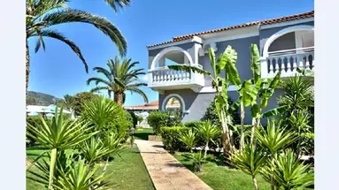 GOLDEN SUN HOTEL