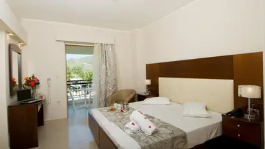 GOLDEN SUN HOTEL