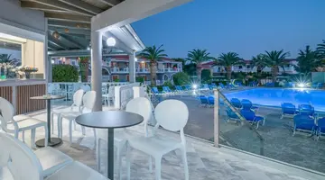 Golden Sun Hotel