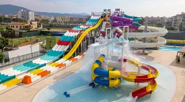 Golden Taurus Aquapark Resort