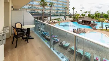 Golden Taurus Aquapark Resort