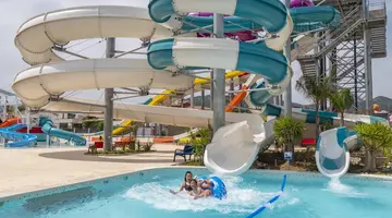 Golden Taurus Aquapark Resort