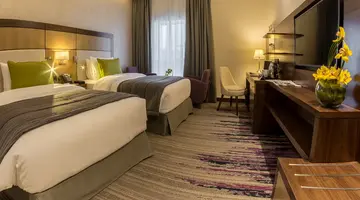 Golden Tulip Media Hotel