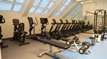 Golden Tulip Media Hotel