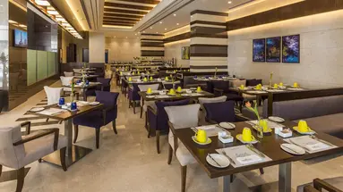 Golden Tulip Media Hotel