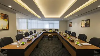 Golden Tulip Media Hotel