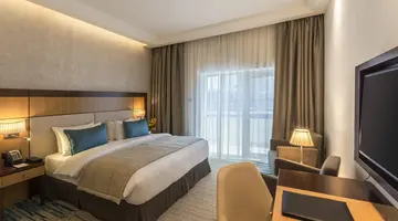 Golden Tulip Media Hotel