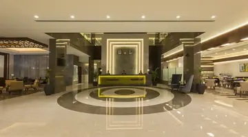Golden Tulip Media Hotel