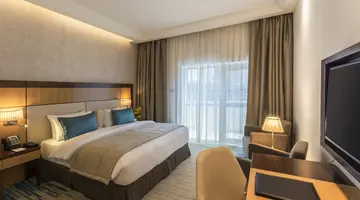 Golden Tulip Media Hotel