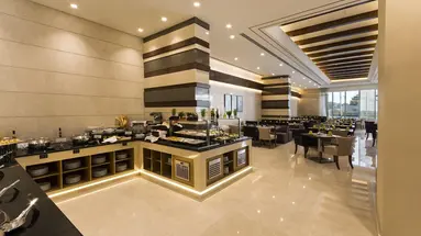 Golden Tulip Media Hotel