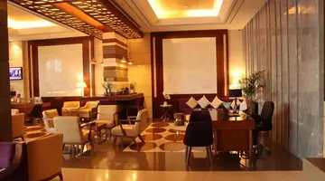 Golden Tulip Media Hotel