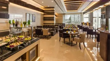 Golden Tulip Media Hotel