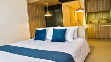 GOLDEN TULIP PATTAYA BEACH RESORT