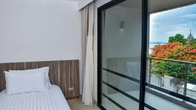 GOLDEN TULIP PATTAYA BEACH RESORT