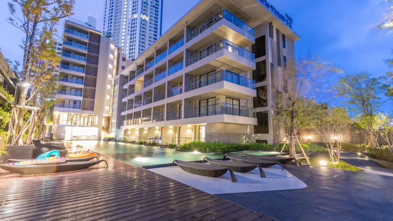 Golden Tulip Pattaya Beach Resort