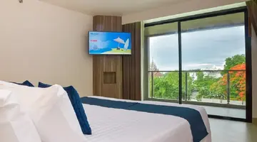GOLDEN TULIP PATTAYA BEACH RESORT