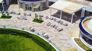 Golden Tulip Taj Sultan