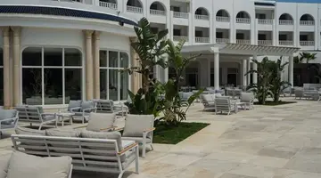 Golden Tulip Taj Sultan