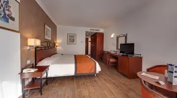 Golden Tulip Vivaldi Hotel