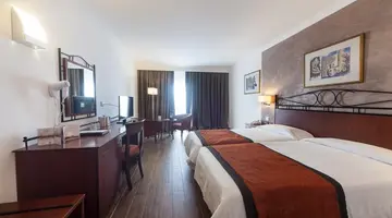 Golden Tulip Vivaldi Hotel