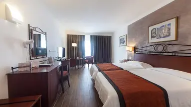 Golden Tulip Vivaldi Hotel