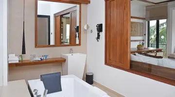 GOLDI SANDS HOTEL