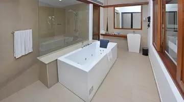 GOLDI SANDS HOTEL