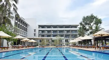 Goldi Sands