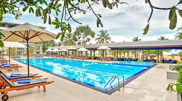 Goldi Sands