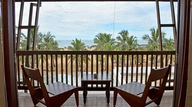 Goldi Sands